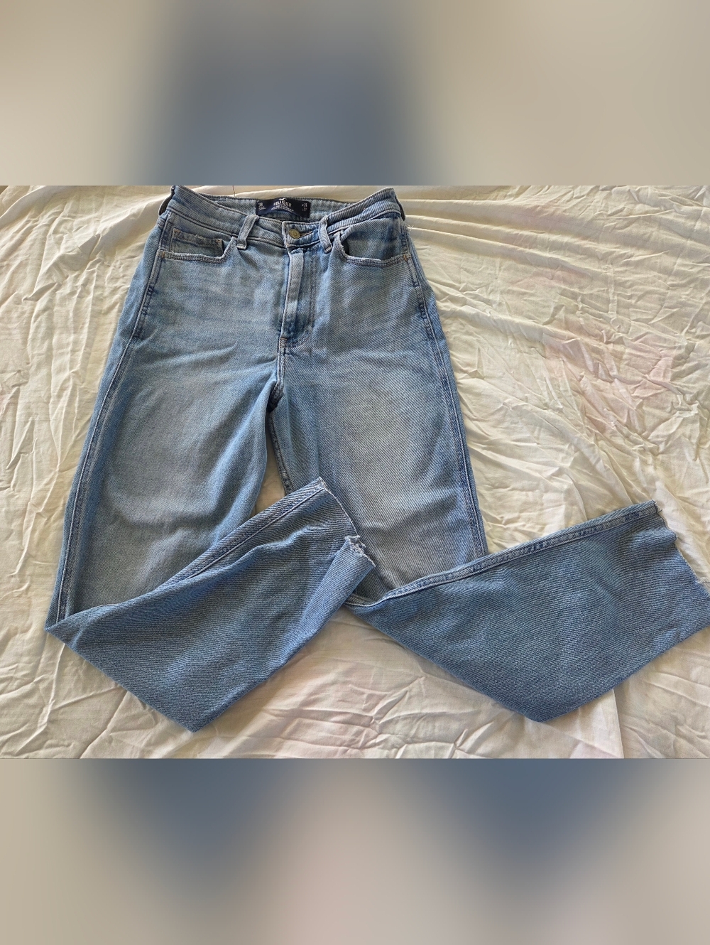 Hollister Ultra High Rise Mom Jeans